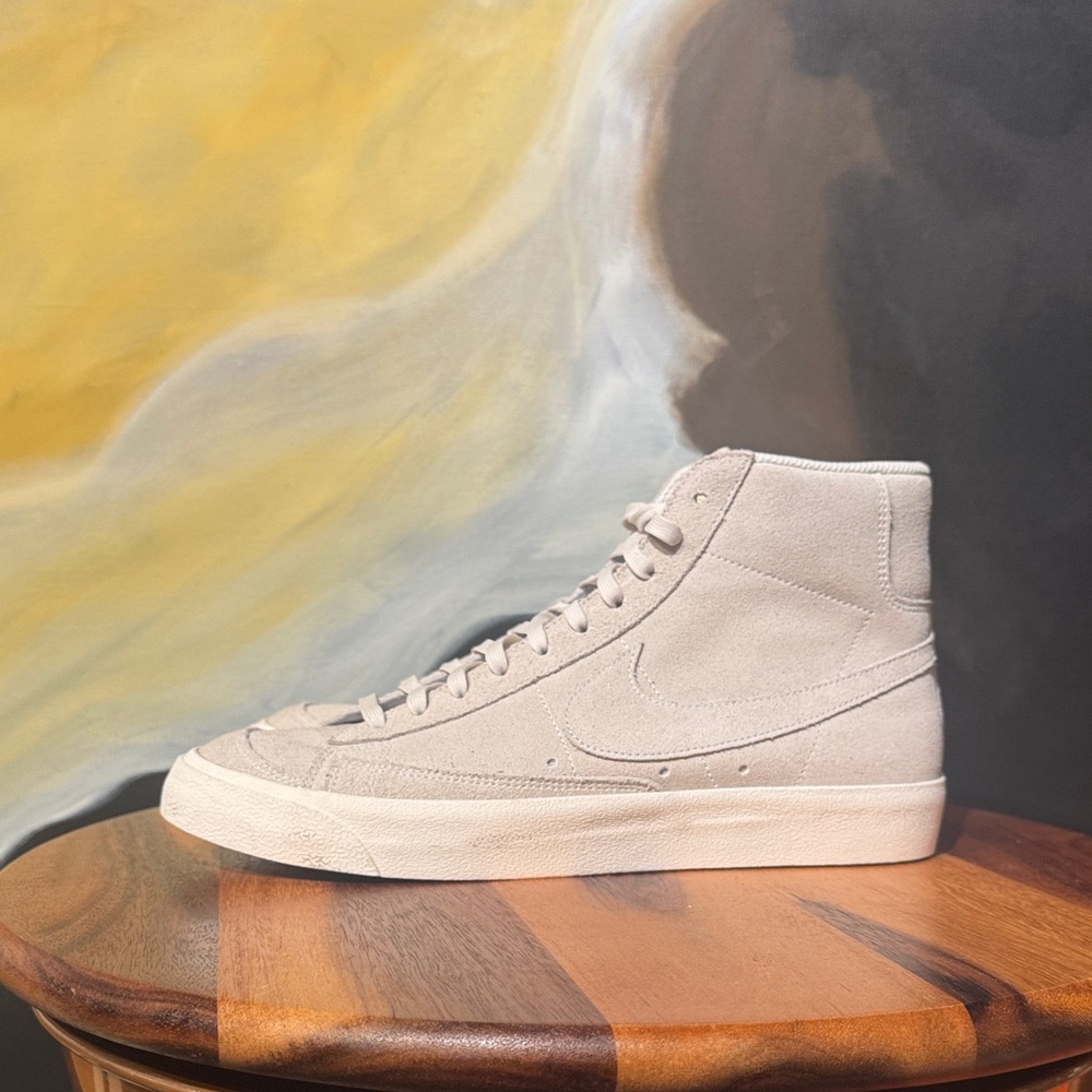 Nike Men’s Blazer Mid Suede Sneaker - US 11